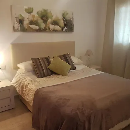 Inviting 2-bed 5 Minutes To The * Punta Prima (Alicante)