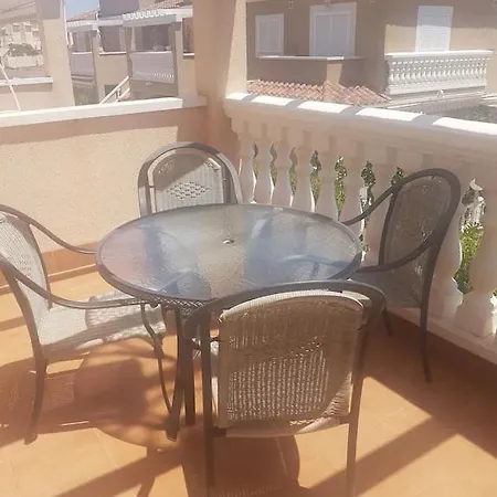 Inviting 2-bed 5 Minutes To The *